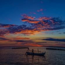 Menatapi Senja Diatas Biduk by Syahrul Sandjaya